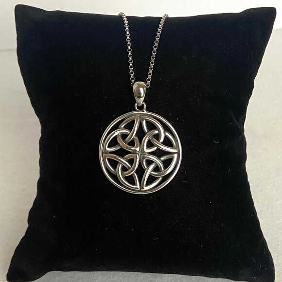 Sterling Silver 925 PAJ Round Celtic Trinity Knot Pendant Necklace 18" Chain - Picture 4 of 16